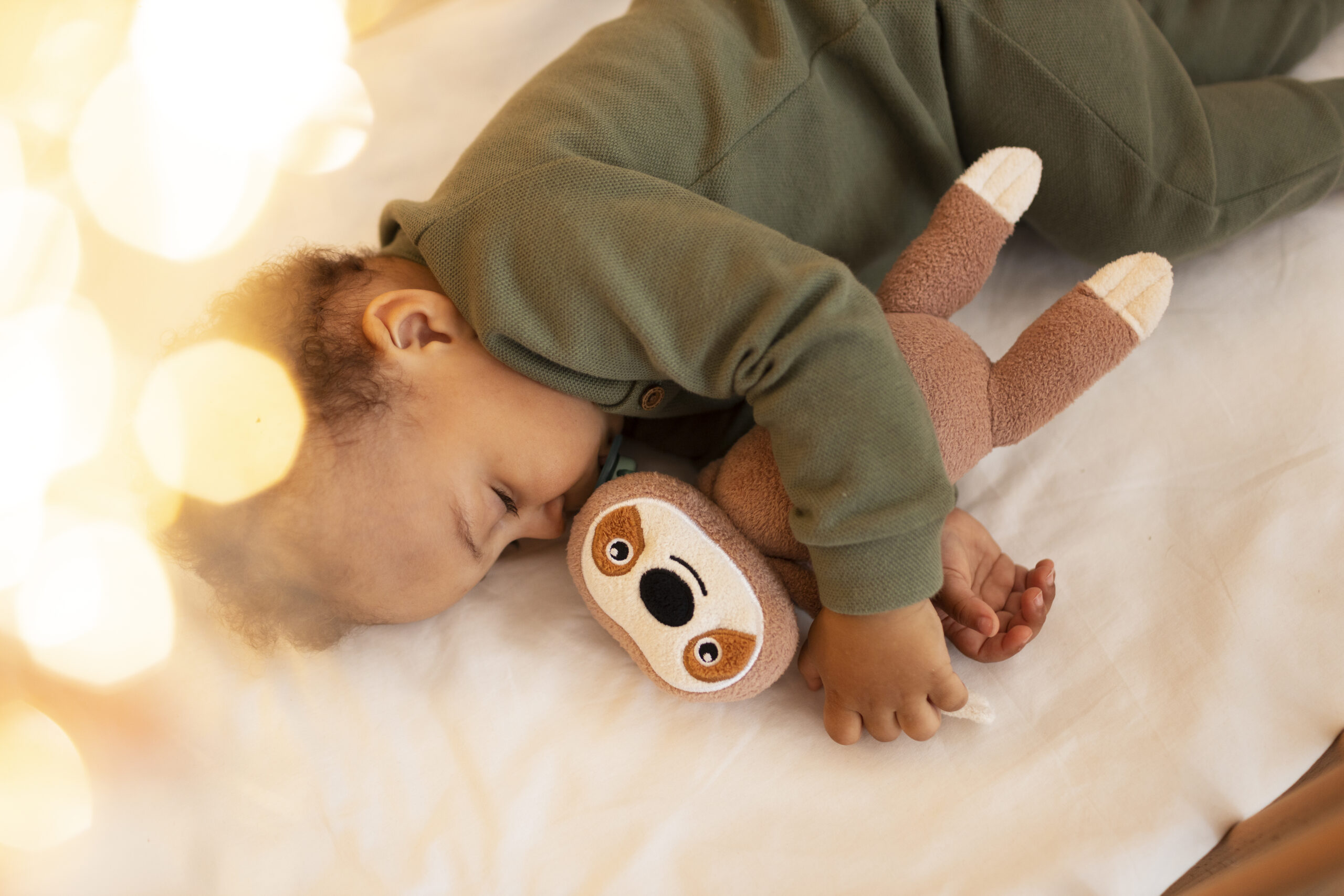 Lire la suite à propos de l’article Compagnons de nuit : à quel moment utiliser une veilleuse pour votre bébé ?