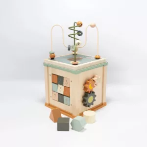 3KG7 – Cube d’activités en bois